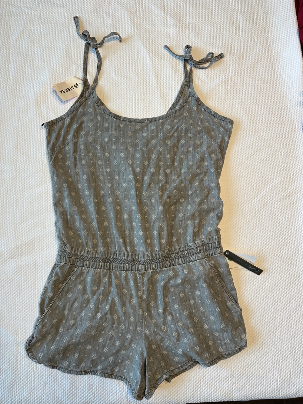 Level 99 NWT Chambray Print Tie Strap Romper Size Small